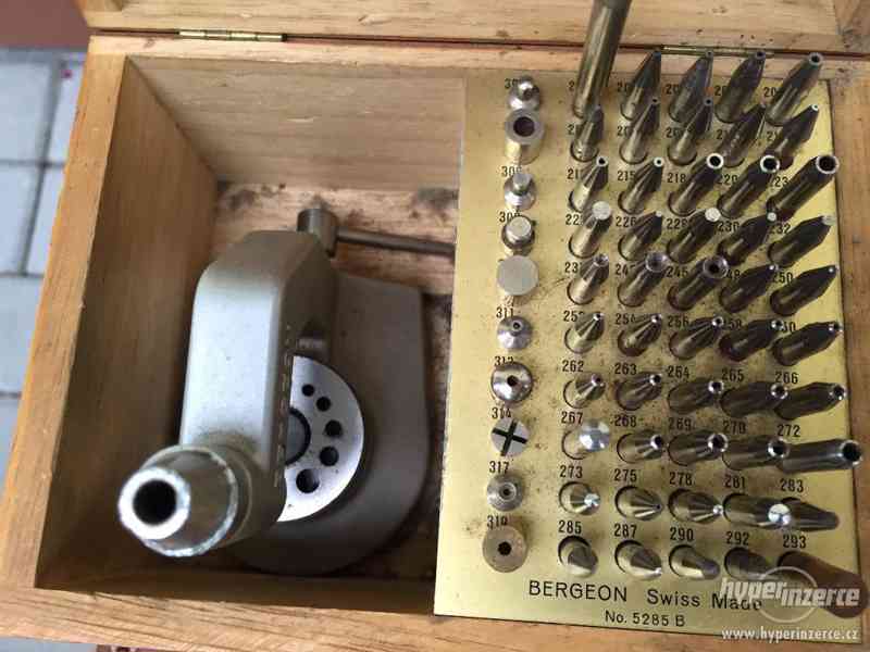 Vybavení hodinářské dílny - foto 2