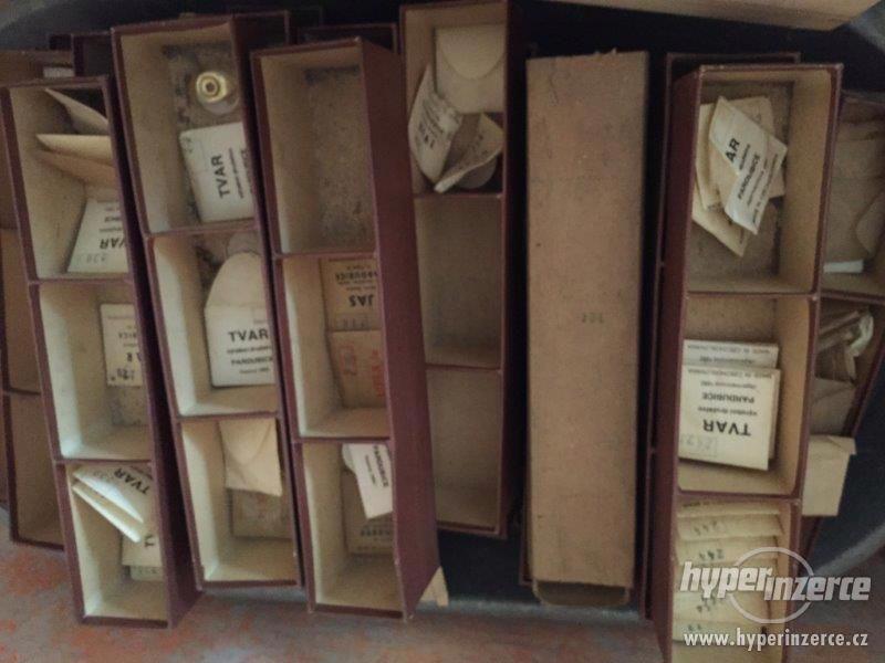 Vybavení hodinářské dílny - foto 22