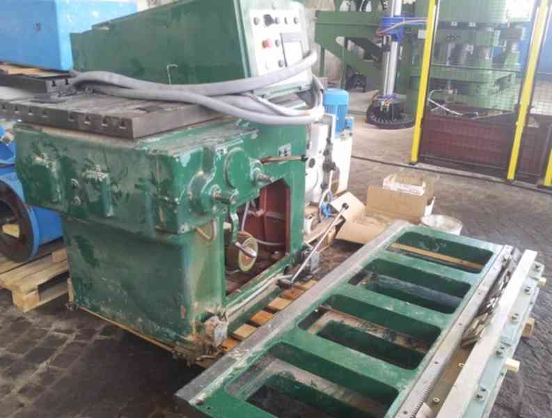 Stůl otočný pro frézování modelů o velkém průměru 12A611-72  - foto 3