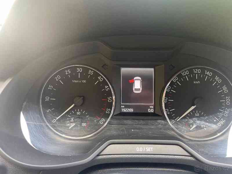 Octavia 3 2.0tdi  - foto 2