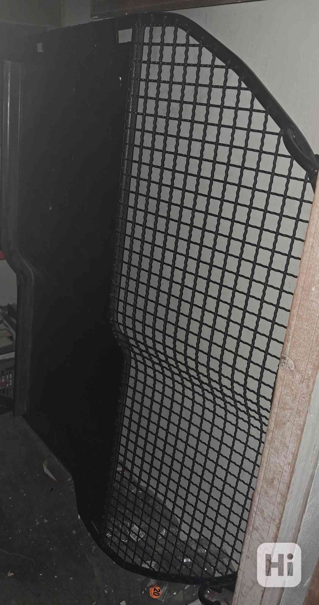 Dělící přepážka / mřížka Škoda Roomster Praktik - foto 1