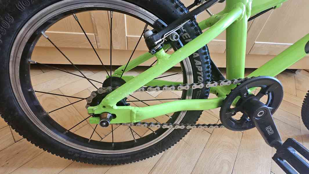 Lehké a špičkové dětské kolo KUbikes 16⁠ - foto 7