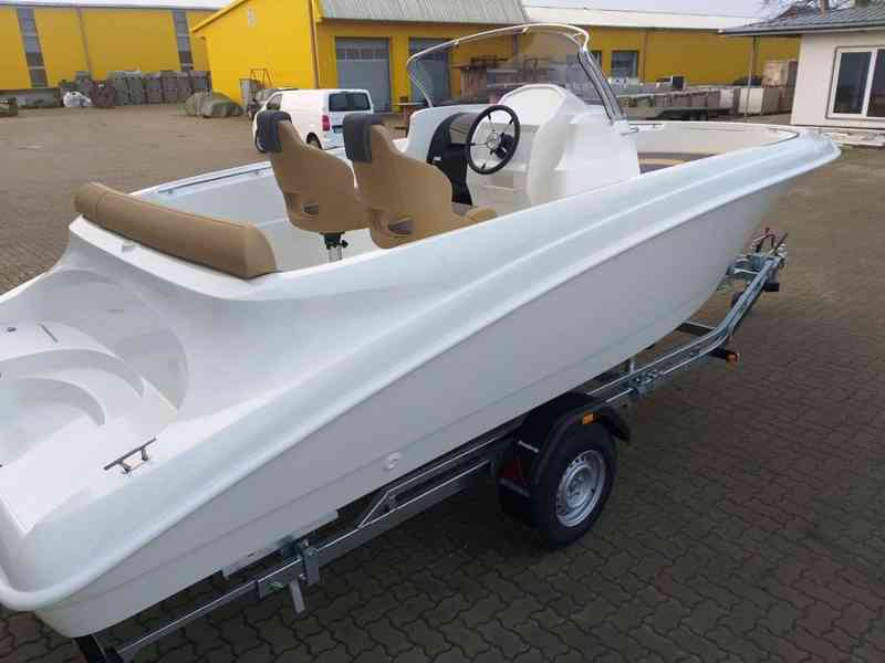 Nová motorová loď Aqua 620 + Mercury F 115 ELPT EFI - foto 5