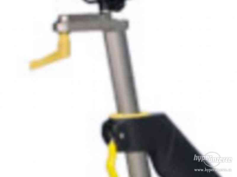 Spinningové kolo (cyklotrenažér) LeMond RevMaster Pro - foto 4