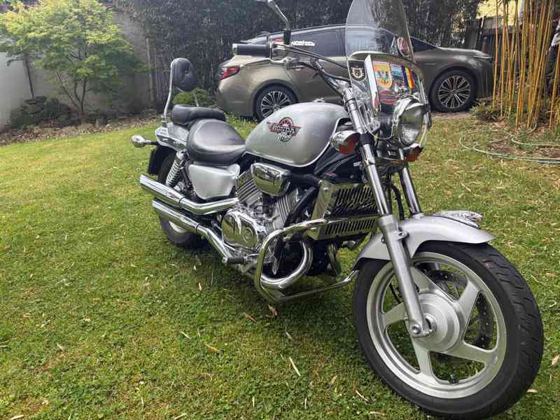 Honda VF 750C - foto 5