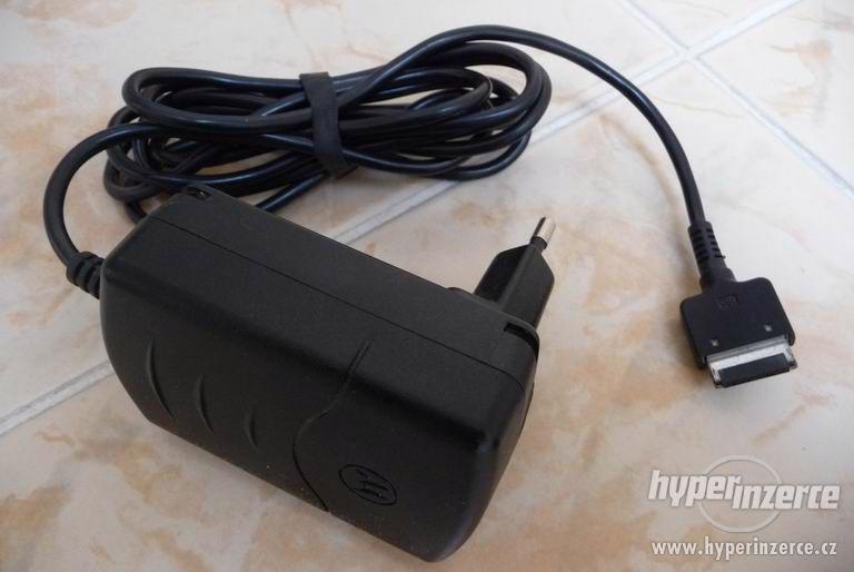 N3310 a dalších pár starších founů + 3 nabíječky+1 HandsFree - foto 3