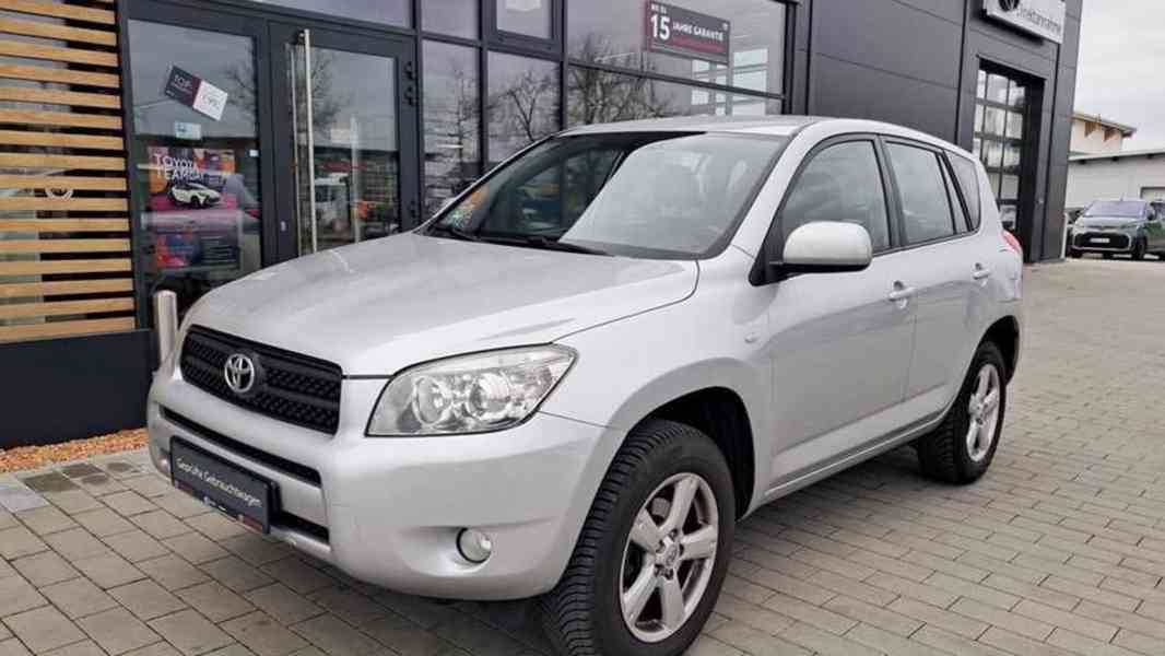 Toyota RAV4 2.0i 4x4 Sol benzín 112kw - foto 3