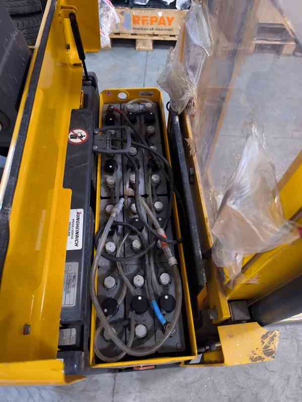Ručně vedený elektrický VZV JUNGHEINRICH - foto 6