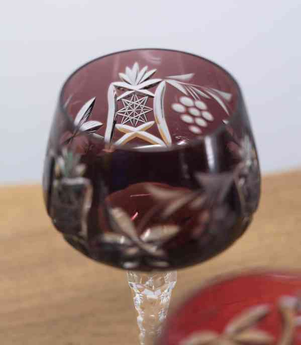 Set barevných křišťálových sklenic na víno - foto 6