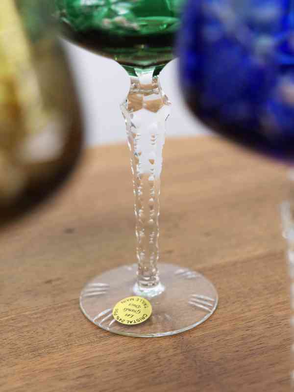 Set barevných křišťálových sklenic na víno - foto 7