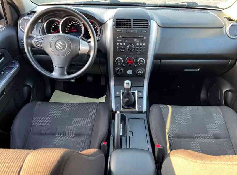 Suzuki Grand Vitara 2,4i benzín 122kw - foto 11
