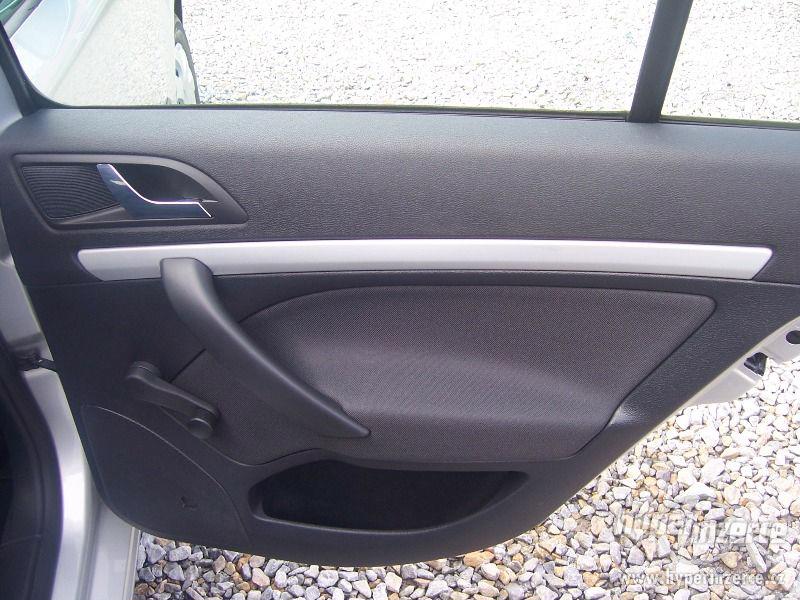 Škoda Octavia II 1,9 TDi - PD - foto 10