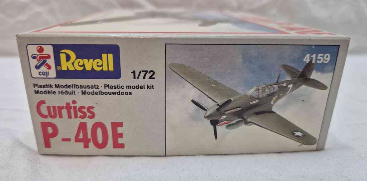 model letadla Curtiss P-40E, 1:72 (Revell 4159) - foto 3