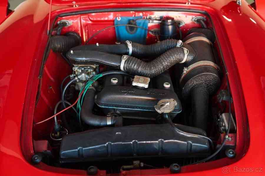 Alfa Romeo Giulia Spider 1600 - foto 11