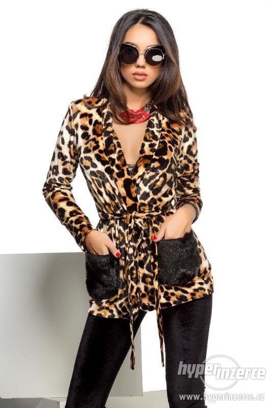 Damsky zimny biely ackovy kabat s kvetmi a ine{NOVE - foto 5