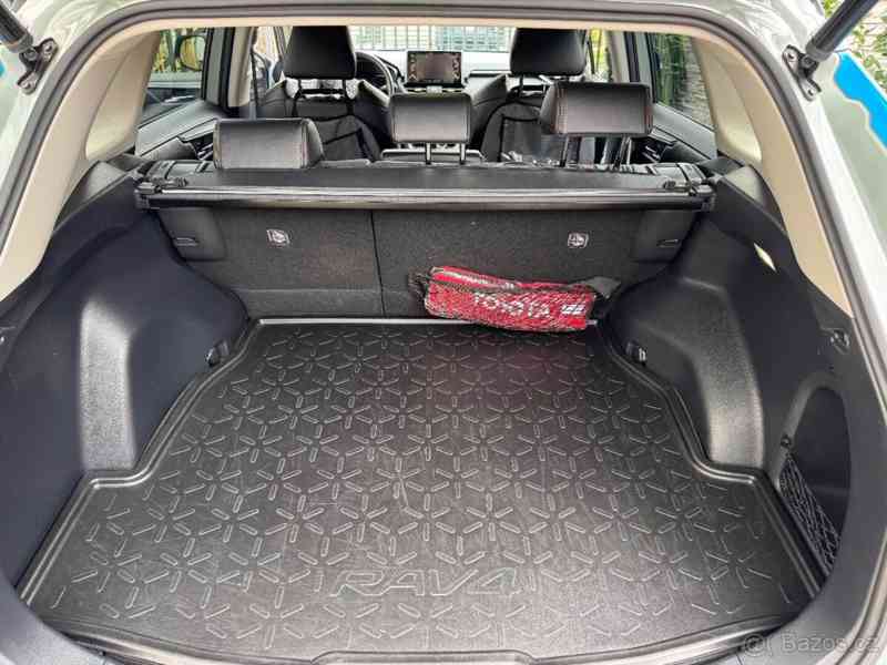 Toyota RAV4 2,5   Adventure Hybrid - foto 11
