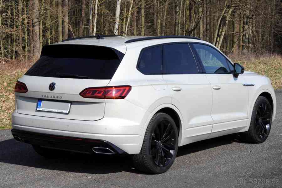 Volkswagen Touareg 3,0   TDI R-Line | 252 kW | 1. maj. - foto 3