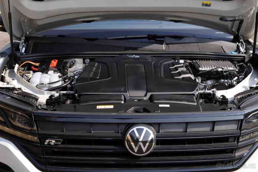 Volkswagen Touareg 3,0   TDI R-Line | 252 kW | 1. maj. - foto 6