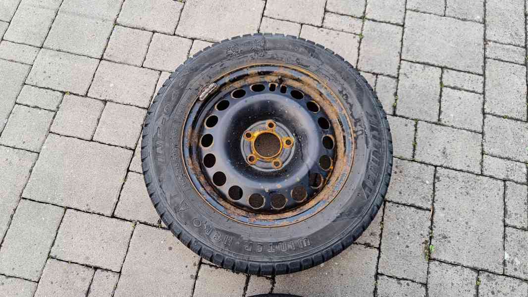 Sada zimních kol 215/60 R16 95H, disk 6,5Jx16 H2 ET41 - foto 4
