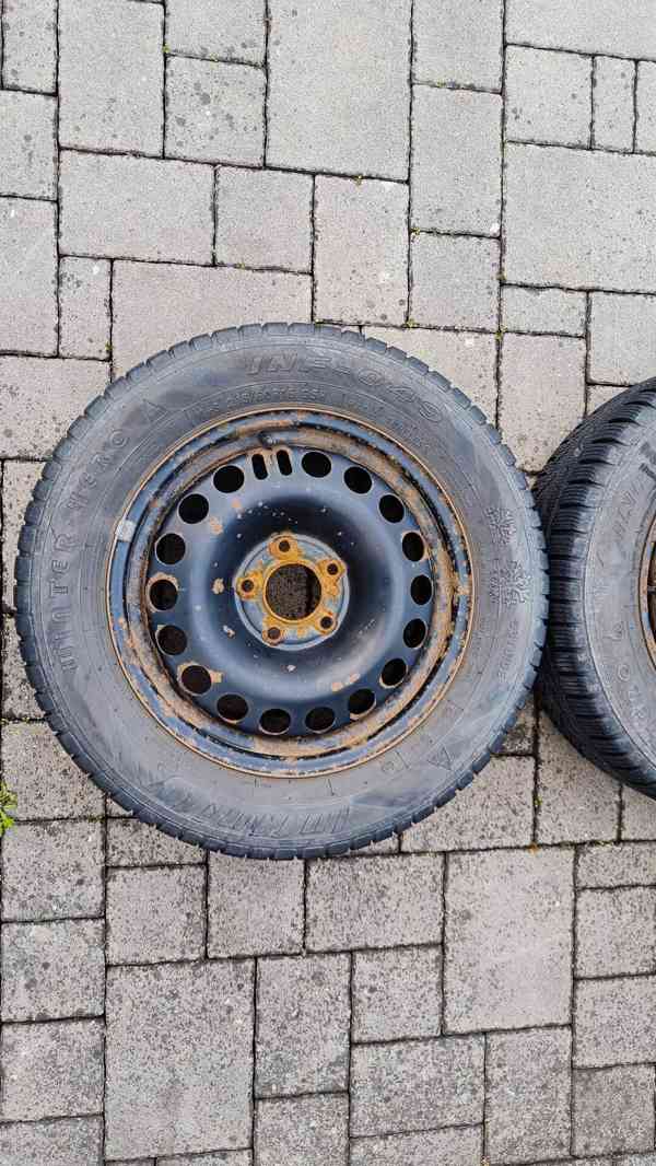 Sada zimních kol 215/60 R16 95H, disk 6,5Jx16 H2 ET41 - foto 2