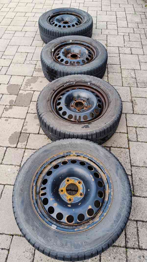 Sada zimních kol 215/60 R16 95H, disk 6,5Jx16 H2 ET41 - foto 7