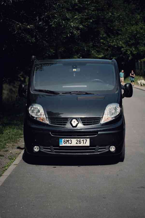 Renault Trafic 2.5dCi 107kw, 7 míst, obytná dodávka - foto 3