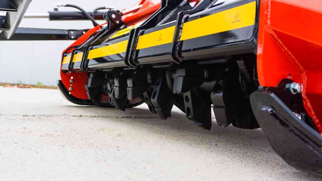 LESNÍ FRÉZA F4-175 - foto 5