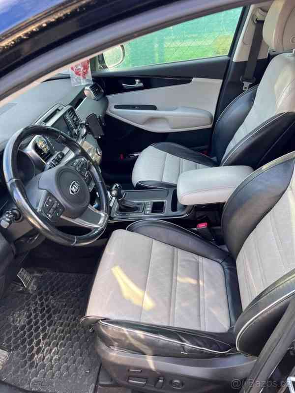 Kia Sorento 2,2   CRDi, 147 Kw, r.v. 2017 - 7mis - foto 11