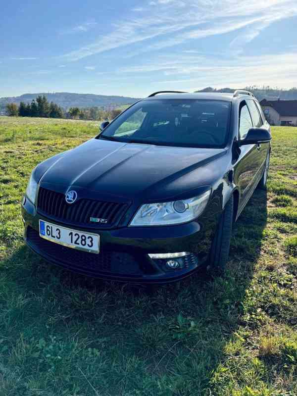 Škoda Octavia 2,0   Škoda Octavie II RS - foto 2