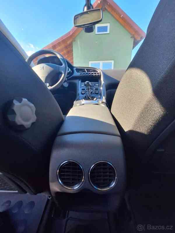 Peugeot 3008 1,6   M0VG - servisováno - foto 20