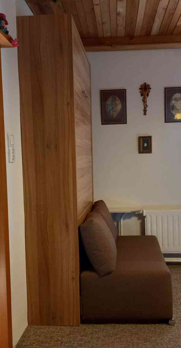 Sklápěcí postel s pohovkou - foto 3