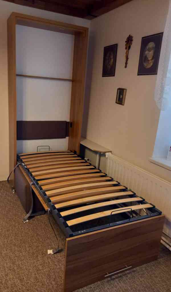 Sklápěcí postel s pohovkou - foto 6