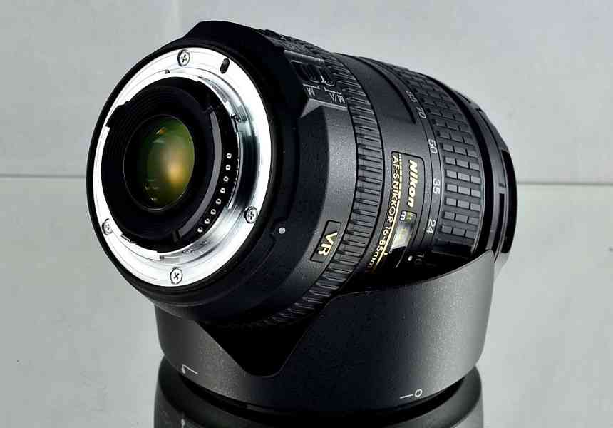 NIKON AF-S DX NIKKOR 16-85mm 1:3.5-5.6 G ED VR - foto 5