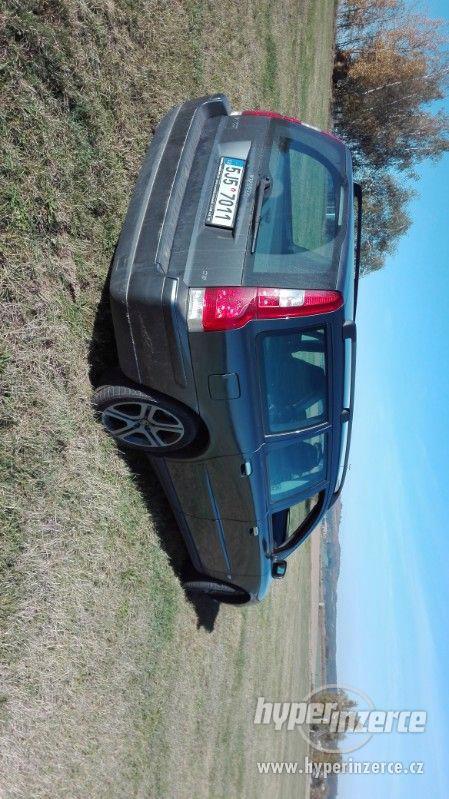 VOLVO V70 d5 - foto 4