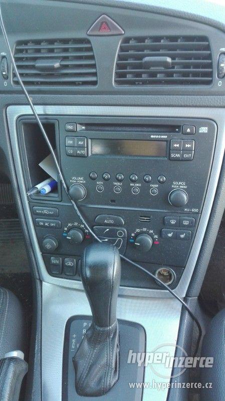 VOLVO V70 d5 - foto 6