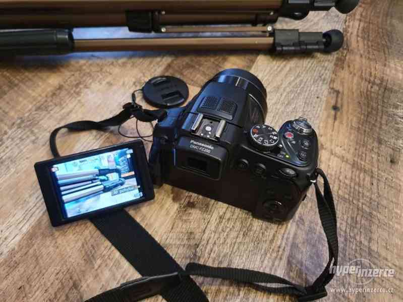 Digitalni fotoaparat Panasonic Lumix DMC-FZ200 - foto 5