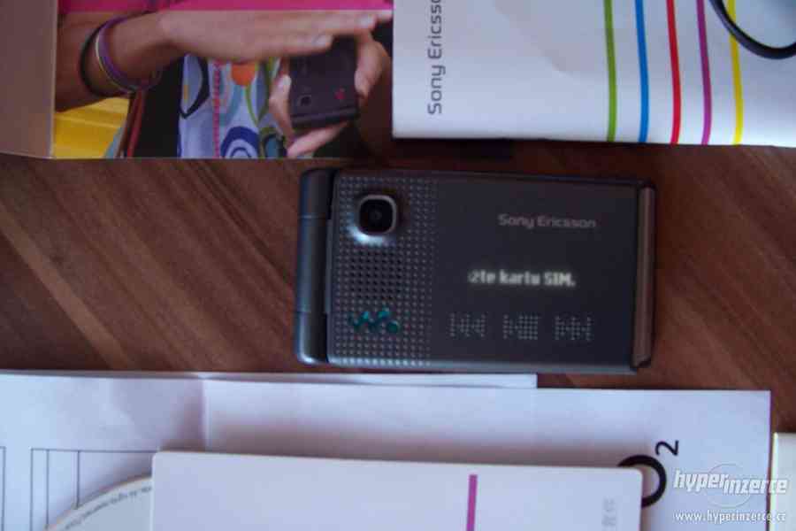 Sony Ericsson W380 (100% stav) - foto 2