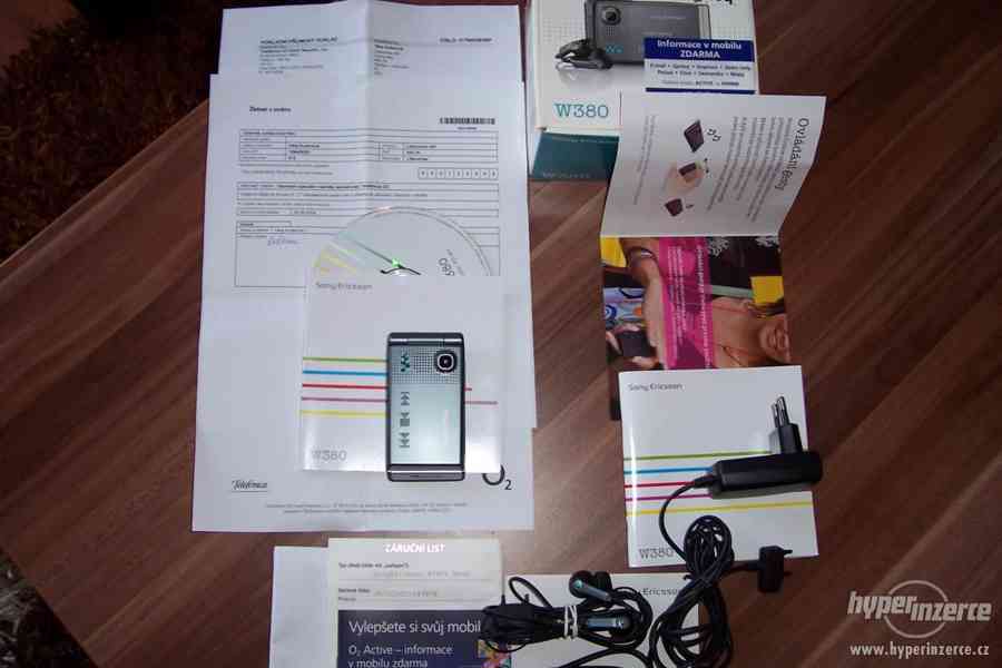 Sony Ericsson W380 (100% stav) - foto 3