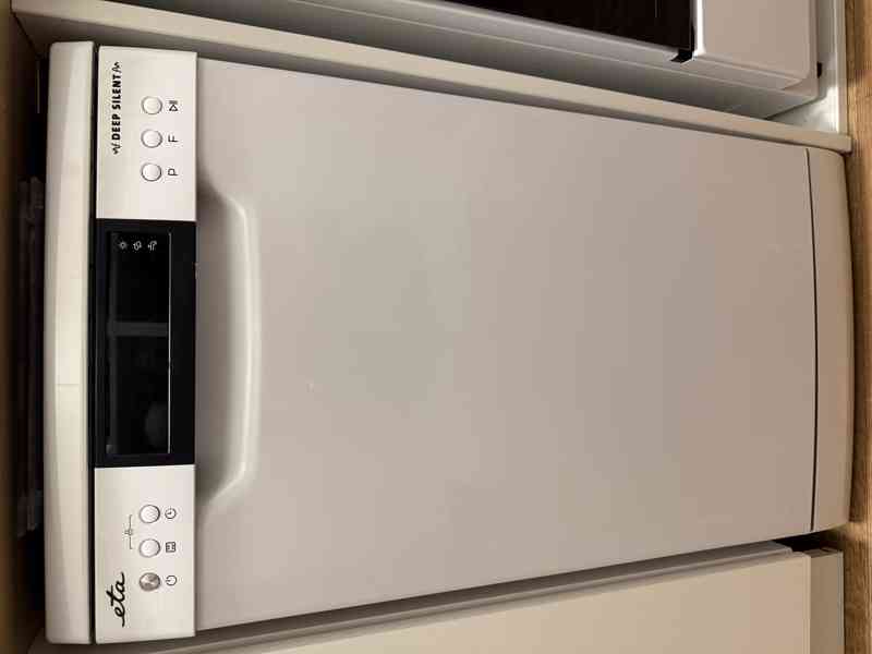 Myčka nádobí  - foto 4