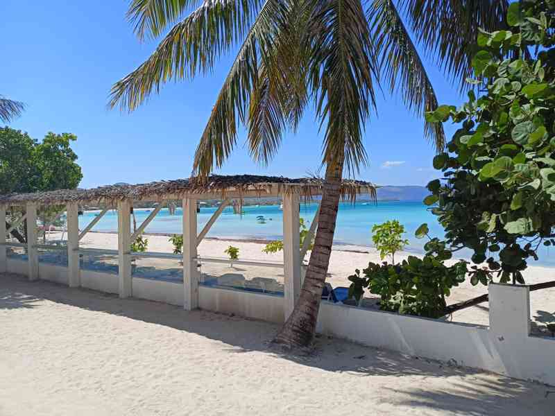 Stavební pozemek s bílou pláží v karibiku - foto 5