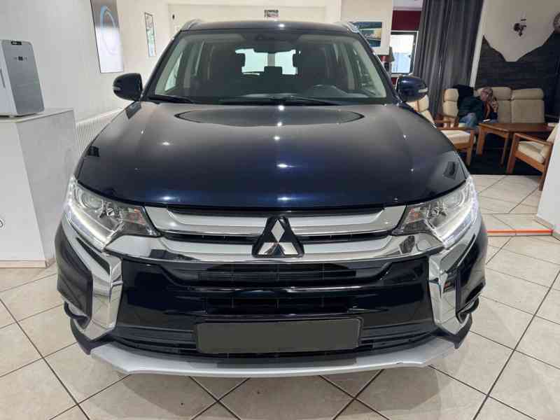 Mitsubishi Outlander 2.2 DI-D Plus 4x4 110kw - foto 8