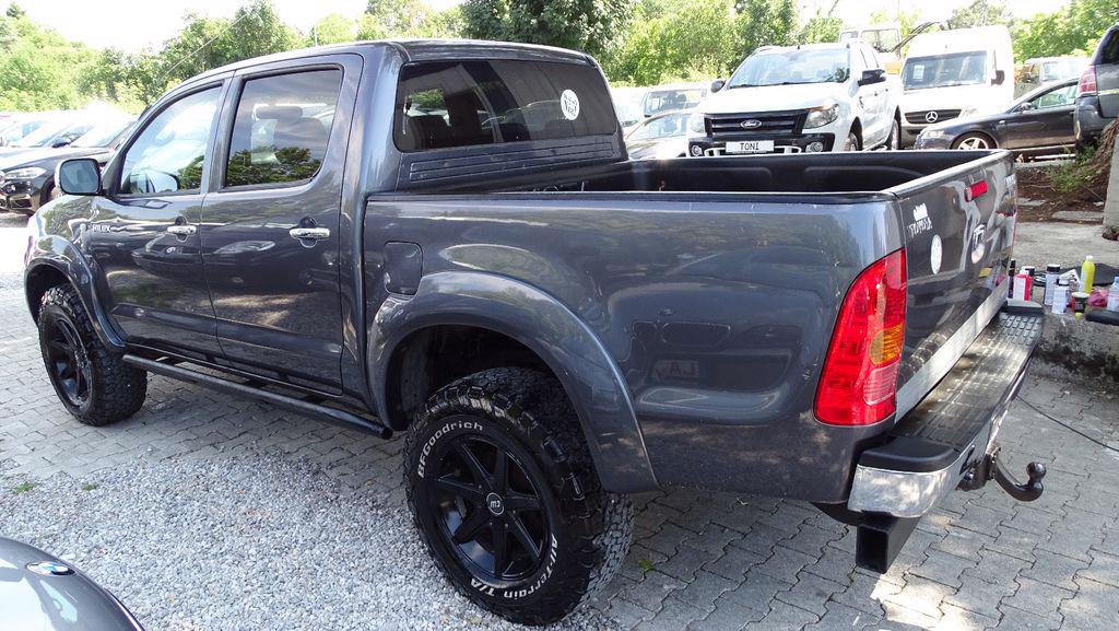 Toyota Hilux 3,0D4D Double Cab Sol 126kw - foto 3