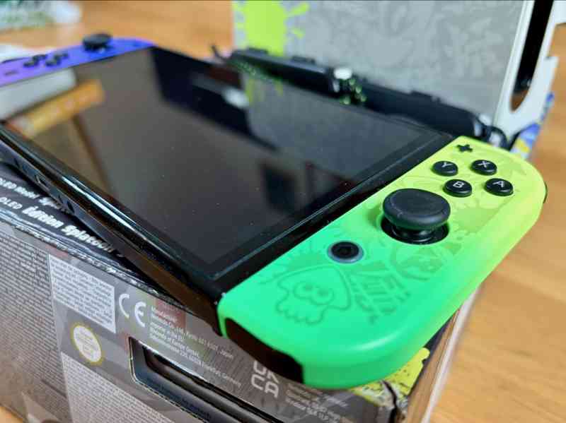 Nintendo Switch Oled Splatoon a příslušenství - foto 4