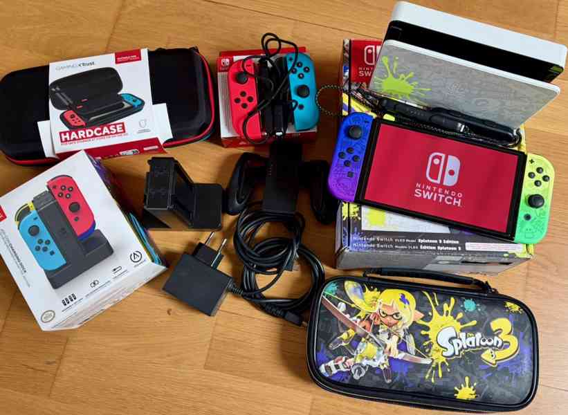 Nintendo Switch Oled Splatoon a příslušenství - foto 1