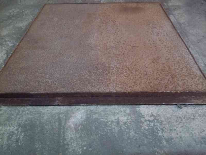 Prodám použitý plechový poklop zesílený 100,5cm x 100,5cm - foto 2
