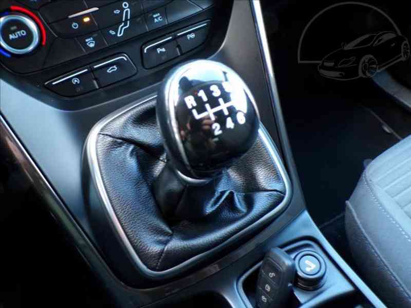 Ford Grand C-Max 2,0 TDCi TITANIUM,TAŽ.ZAŘ. - foto 9