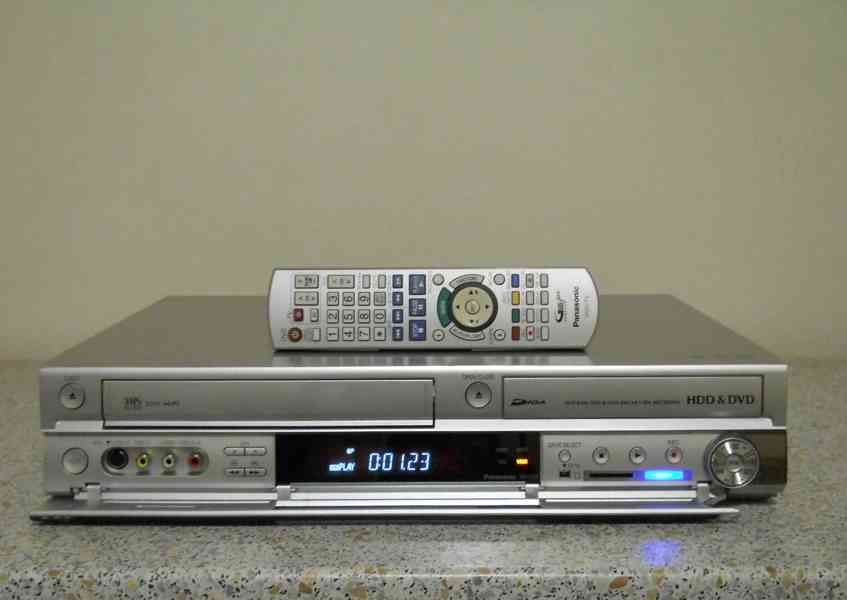 ⚠️VHS-HDD-DVD rekordér Panasonic DMR-EX95  - foto 2
