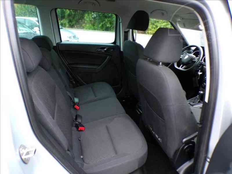 Škoda Yeti 1,4 16V STYLE DSG,TAŽNÉ ZAŘÍZENÍ - foto 12