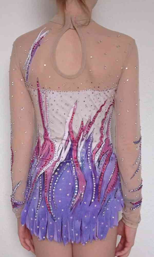 Dres na moderní gymnatisku 134 - 139 cm  - foto 7