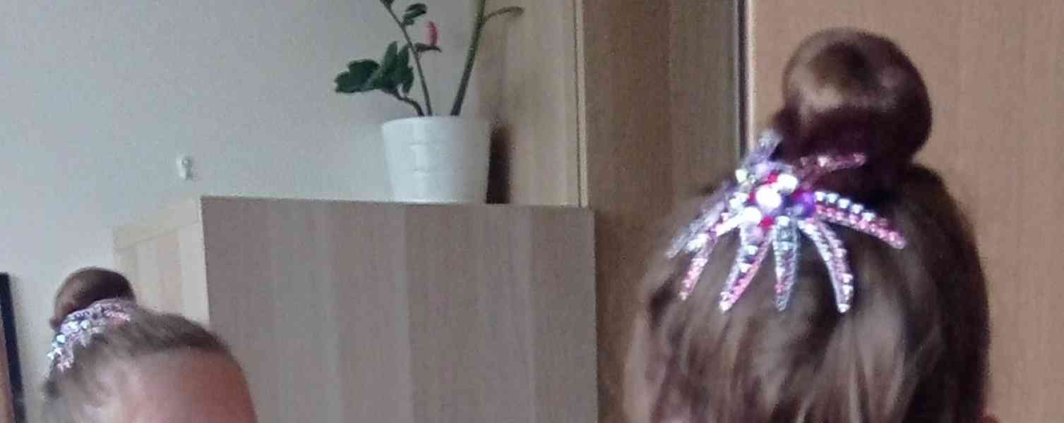 Dres na moderní gymnatisku 134 - 139 cm  - foto 8